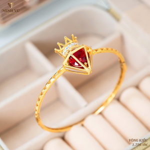 Vòng tay đính đá đơn giản