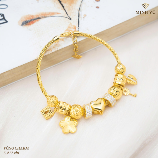 Vòng charm 