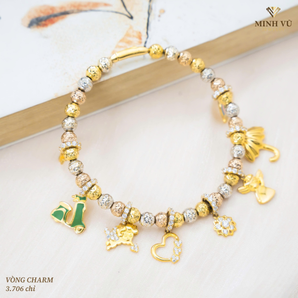 Vòng charm 