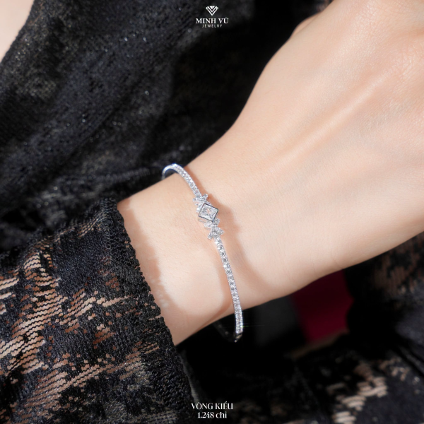 Vòng kiểu 1.248 chỉ 