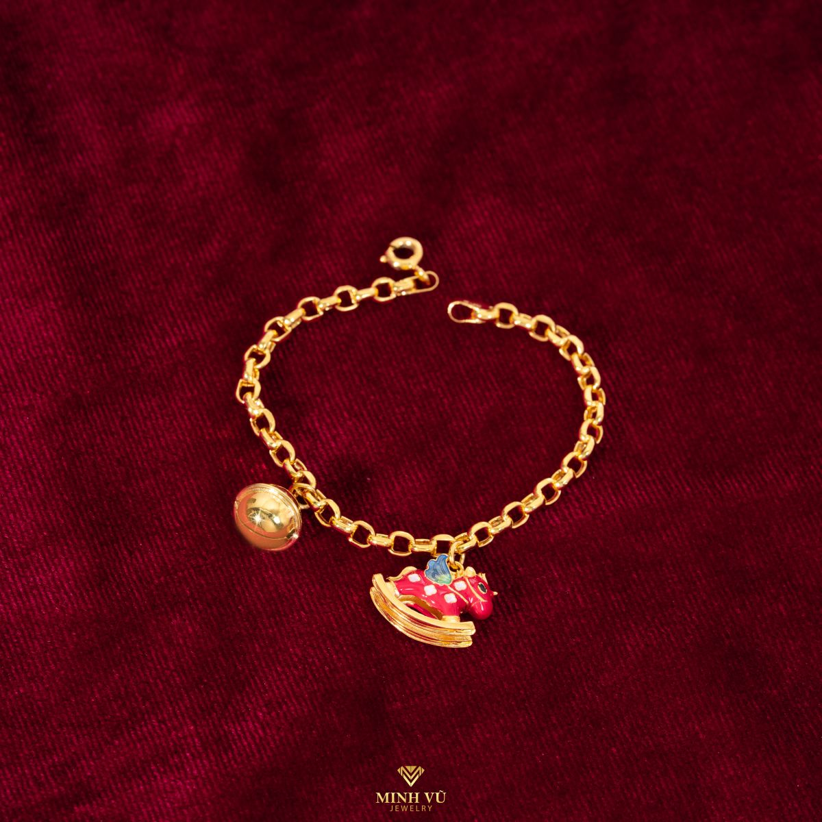 Lắc charm hình ngựa cho bé